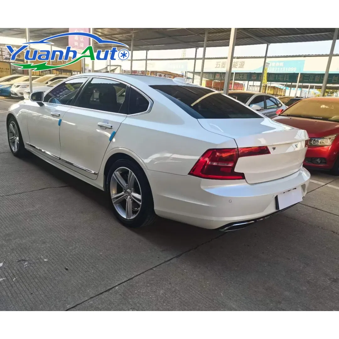 2019 Volvo S90 Petrol Sedan — source image 15