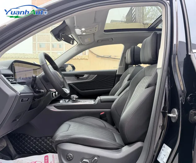 2023 Hongqi HS5 Petrol SUV — source image 15