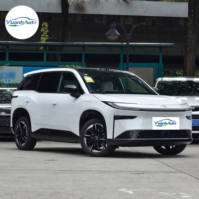 Toyota BZ3X vehicle photo 1