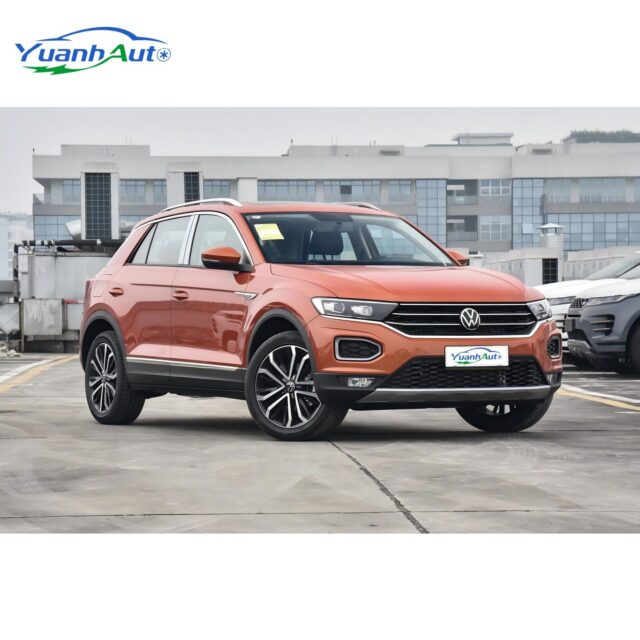 T-ROC vehicle photo 1