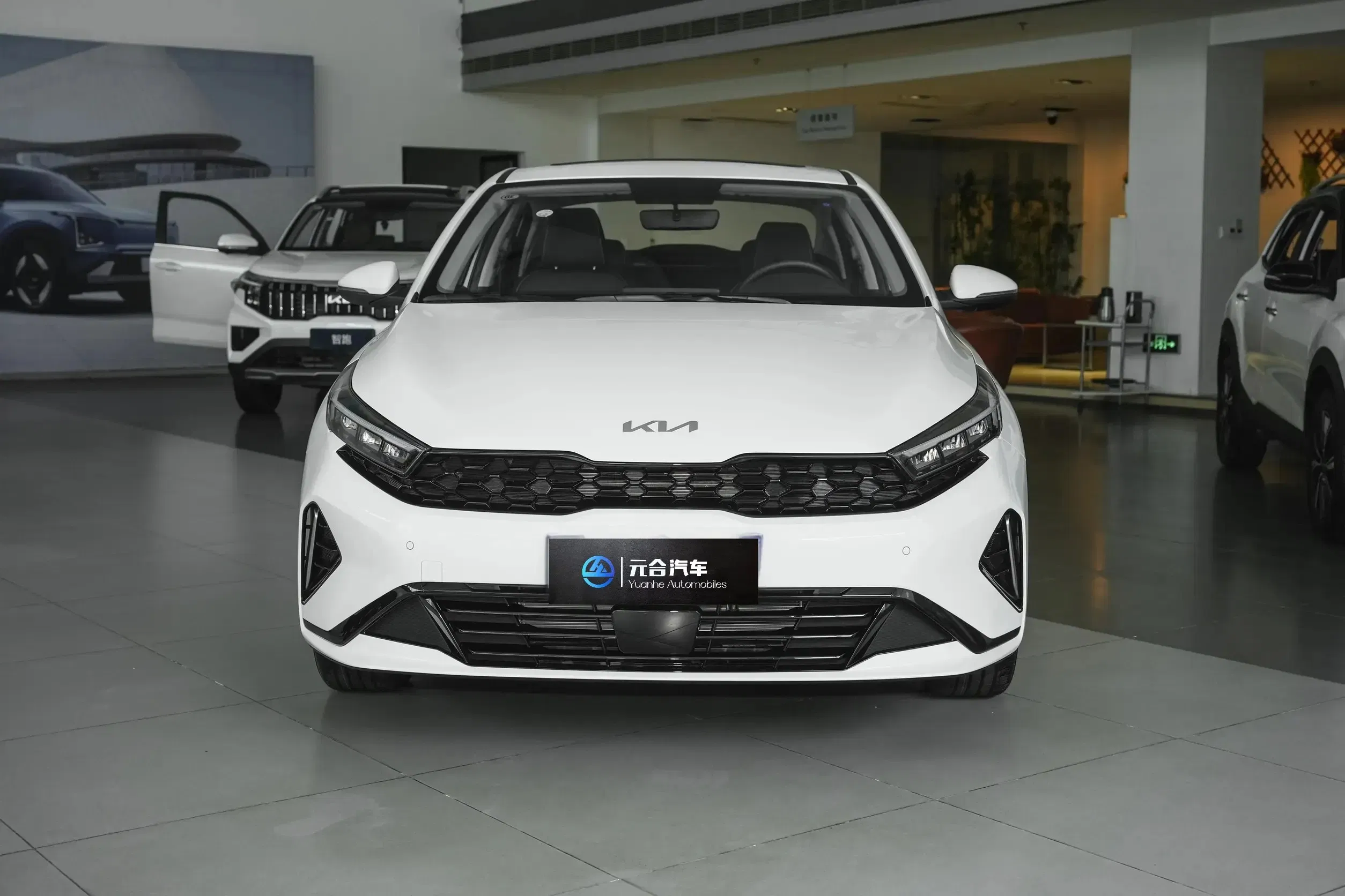 2024 Kia k3 vehicle photo 3