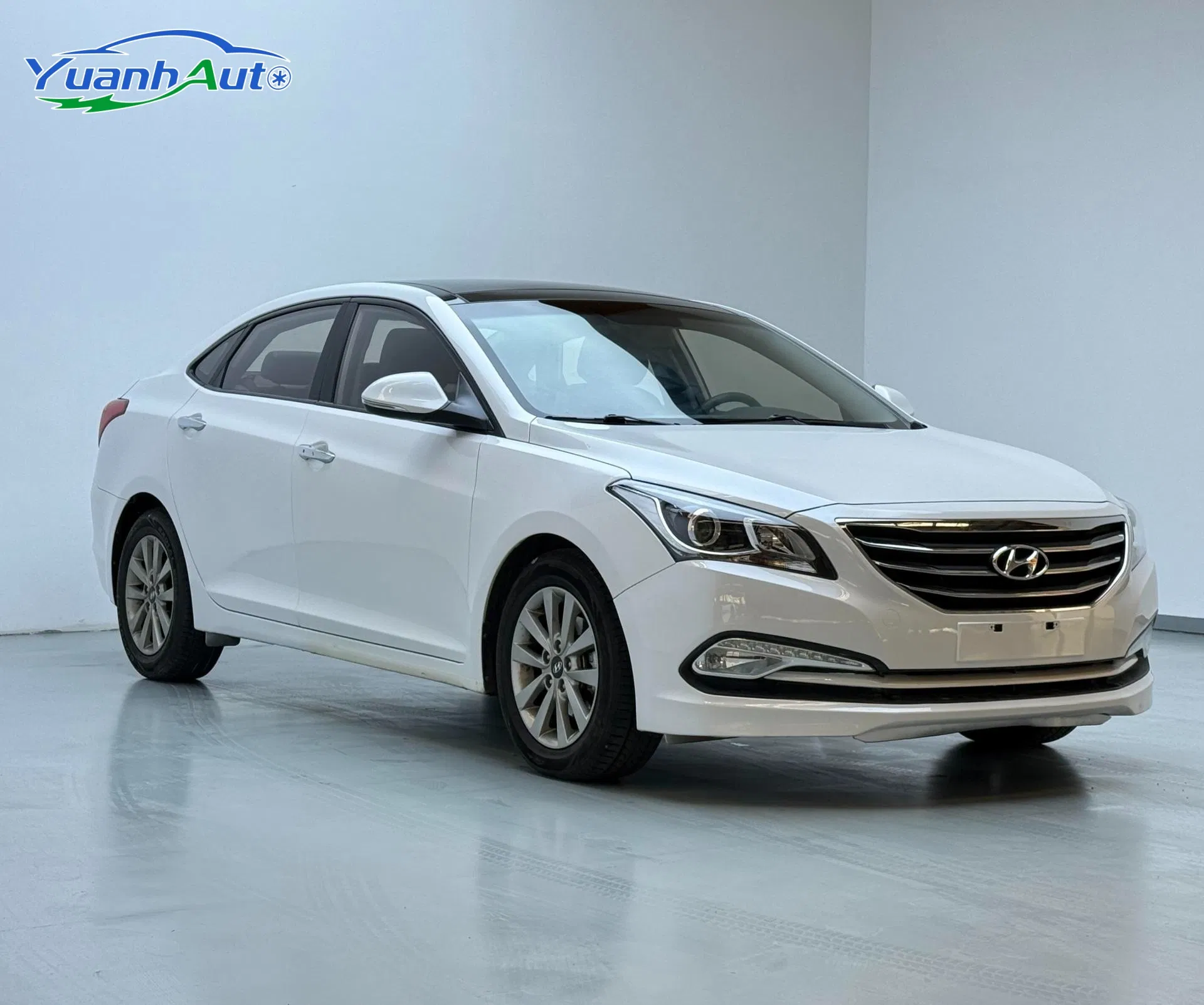 2016 Hyundai Mistra Petrol Sedan — source image 10