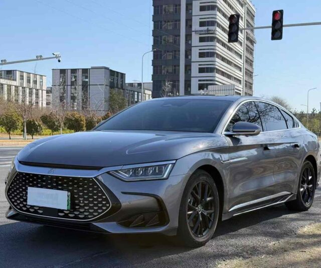 2024 BYD Han vehicle photo 1