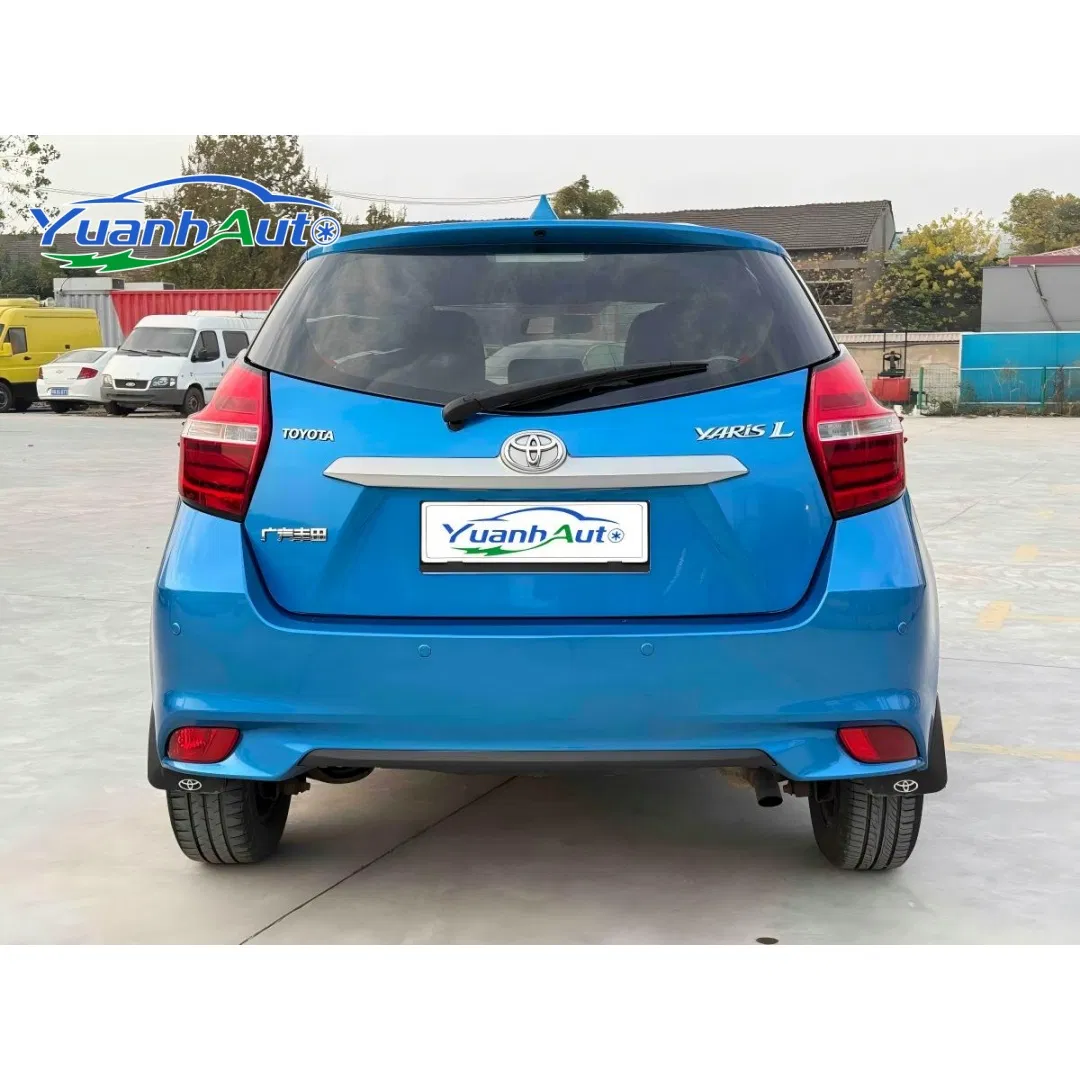 2016 Toyota YARiS_L — source image 13