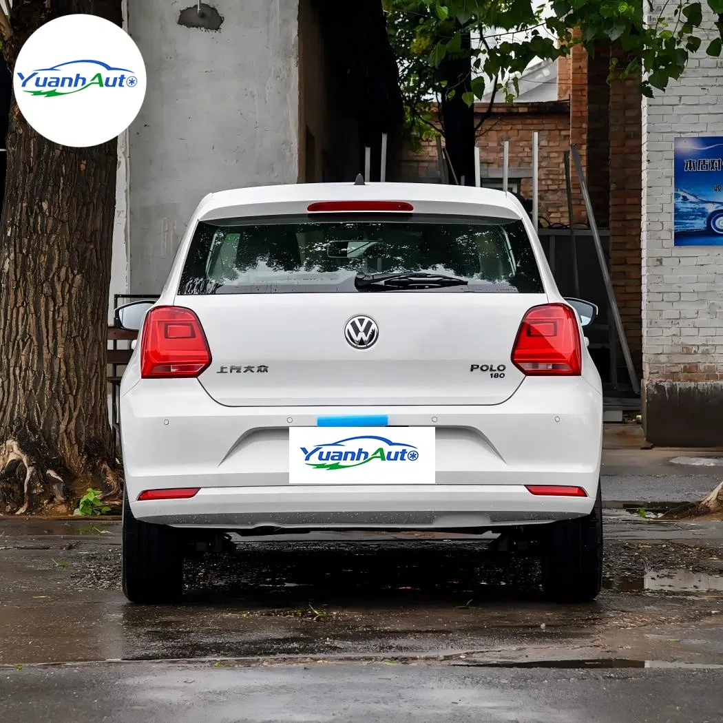 2018 Volkswagen Polo Petrol Hatchback — source image 4