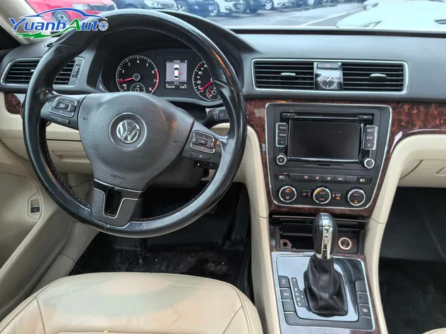 2011 Volkswagen Passat Petrol Sedan — source image 19