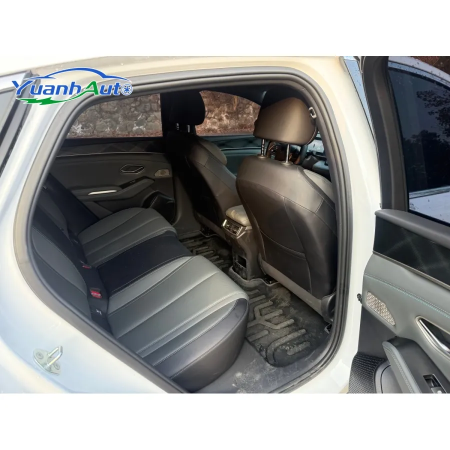 2024 BYD Qin Plus Honor Hybrid Sedan — source image 15