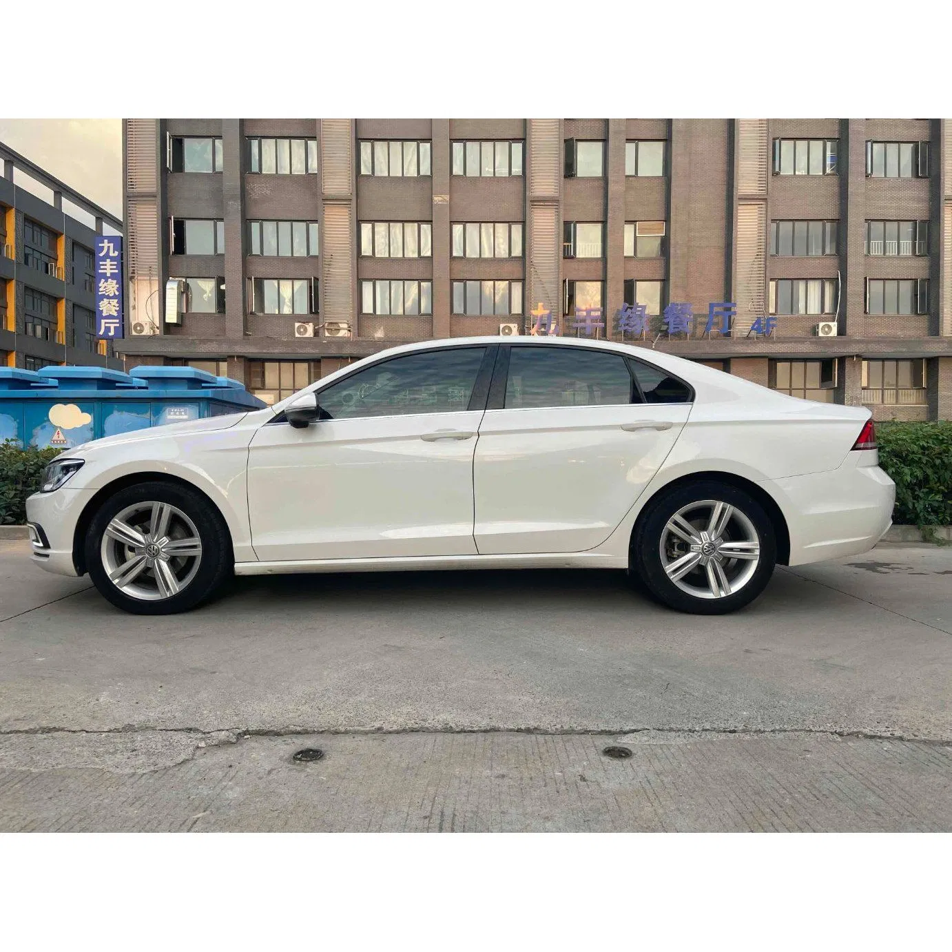 2018 Volkswagen Lamando vehicle photo 4