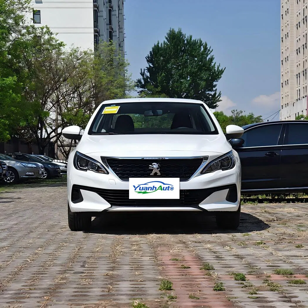 2013 Peugeot 408 vehicle photo 3