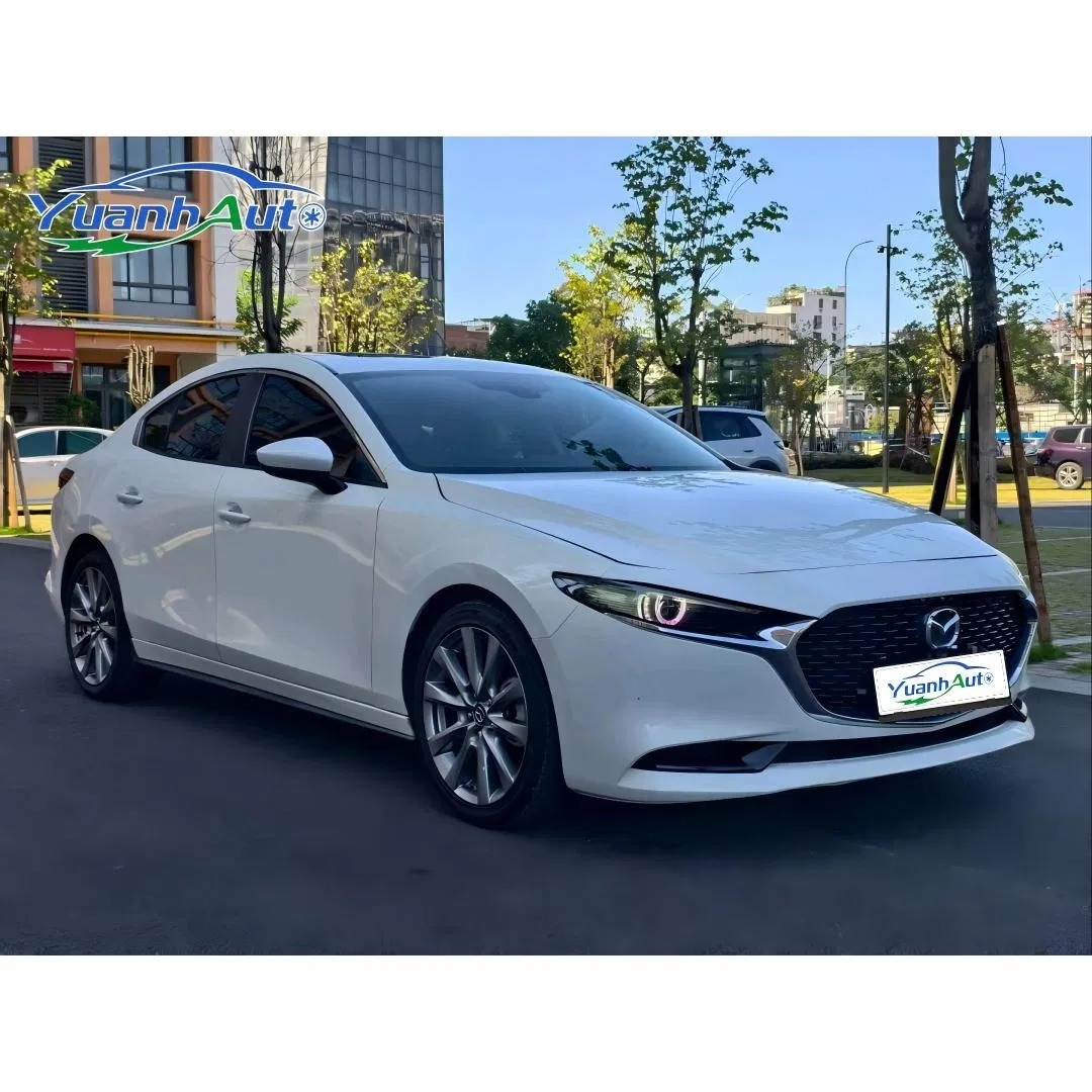 2021 Mazda 3 vehicle photo 4