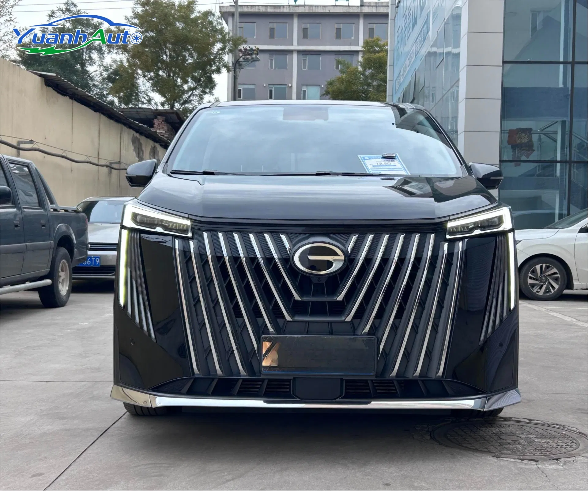 2024 GAC Trumpchi M8 Petrol MPV — source image 8