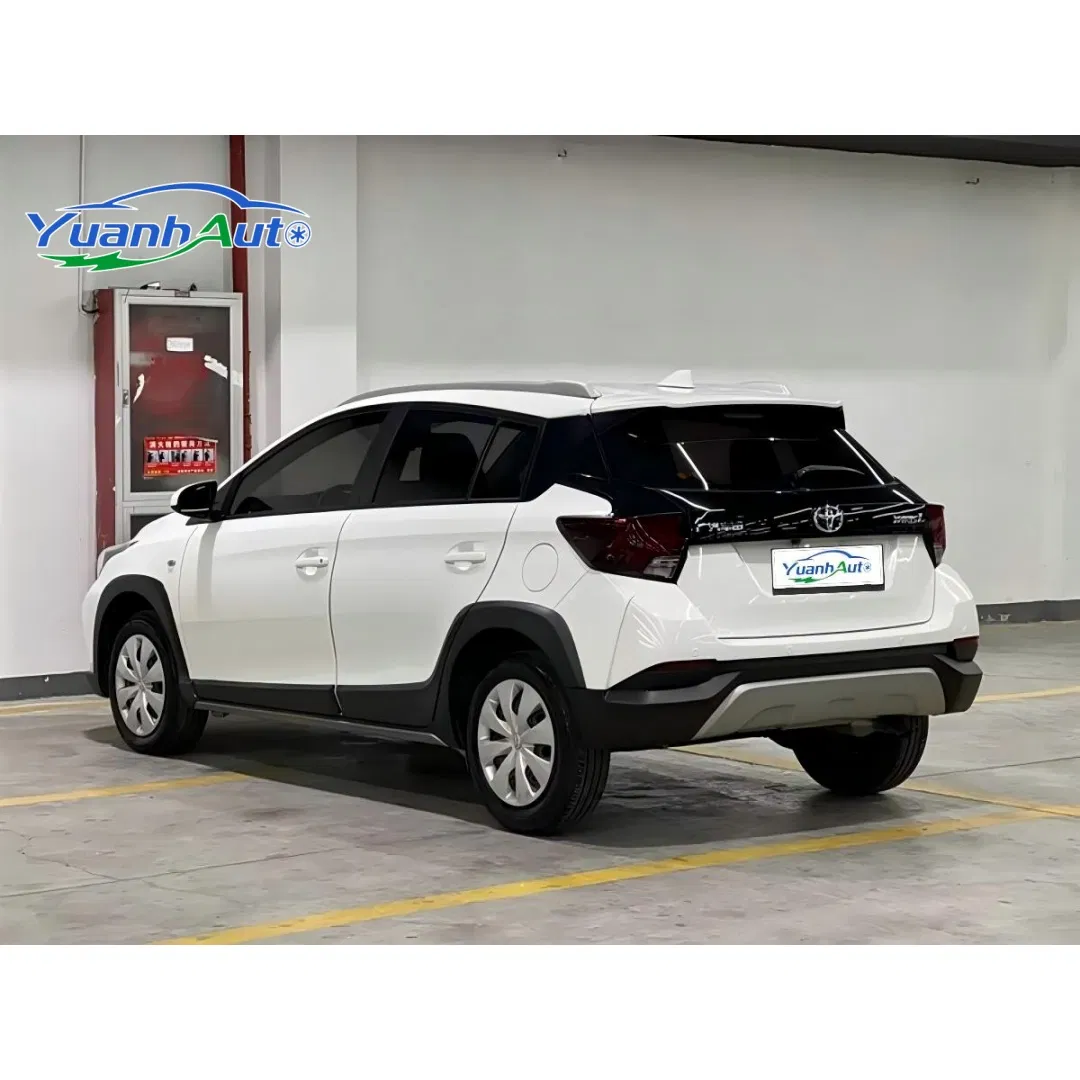 2022 Toyota YARiS L vehicle photo 4