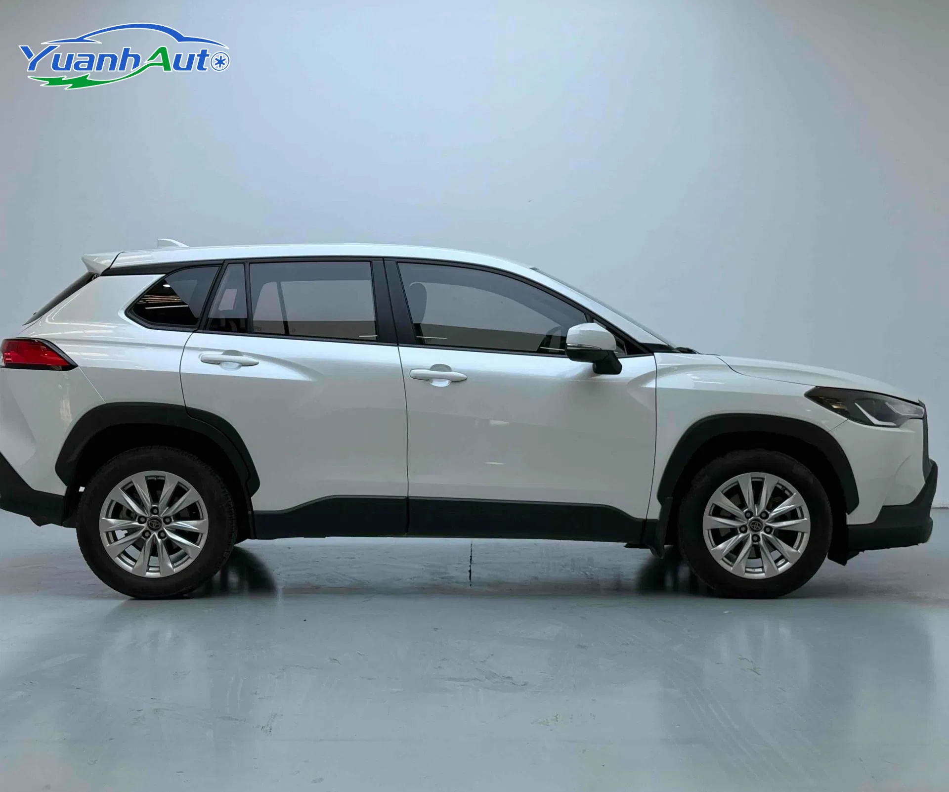 2026 FAW Cross 2.0L Hybrid SUV — source image 11