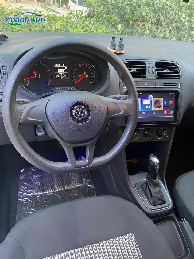 2018 Volkswagen Polo Petrol Hatchback — source image 20