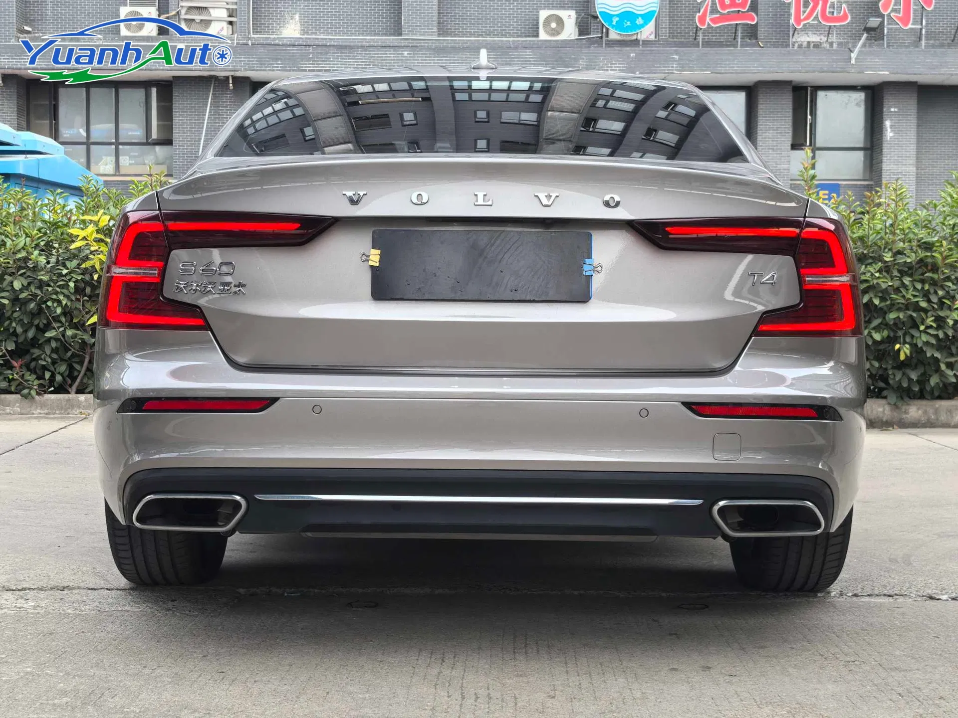 2021 Volvo S60 Petrol Sedan — source image 13