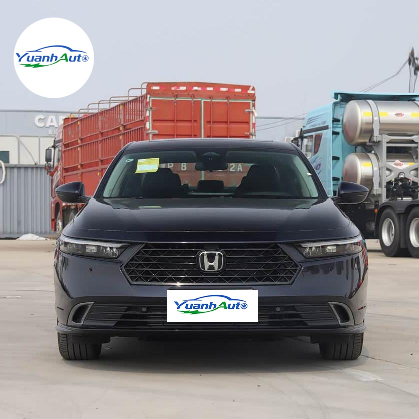 Honda Accord vehicle photo 3