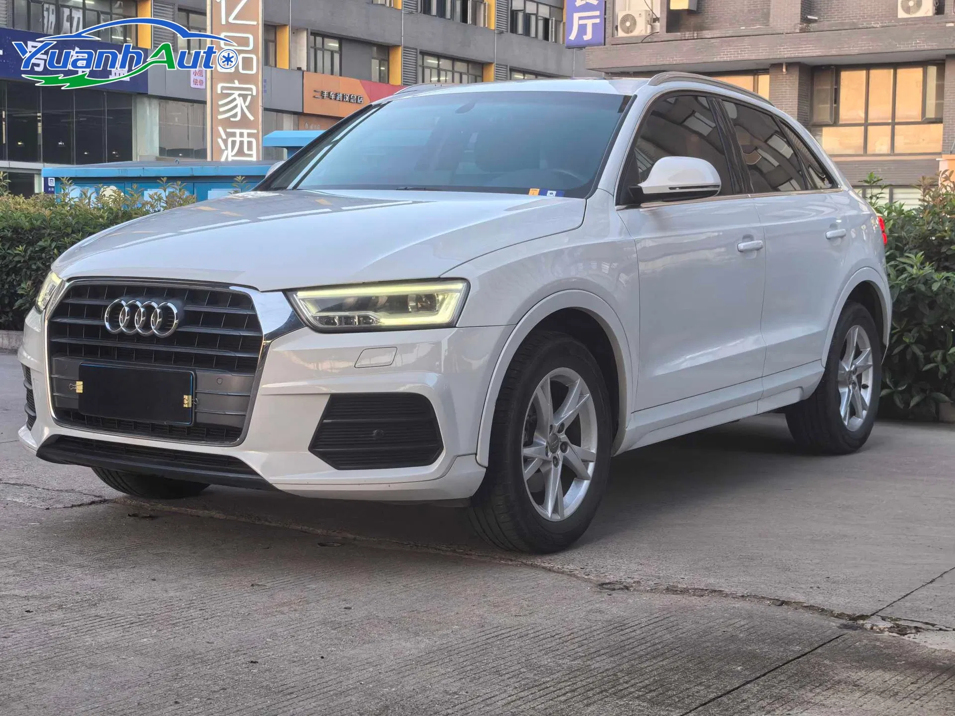 2018 Audi Q3 Petrol SUV — source image 8
