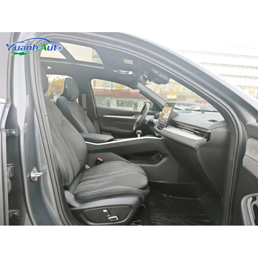 2025 Geely Preface vehicle photo 3