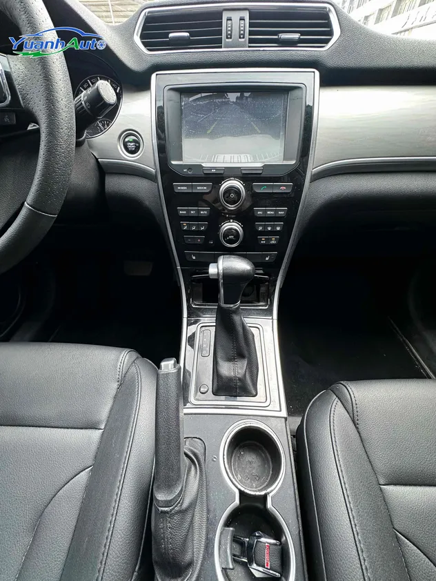 2017 Haval H2 Petrol SUV — source image 17