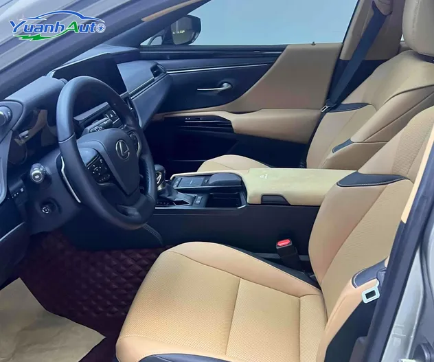 2021 Lexus ES 260 Petrol Sedan — source image 16