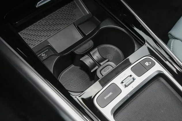 2025 Mercedes-Benz EQA 260 Electric — source image 12