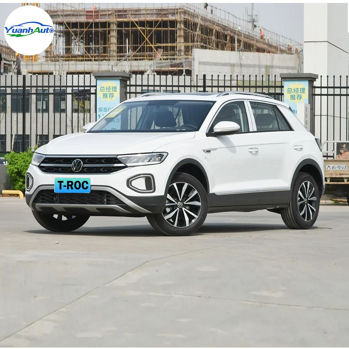 2023 VW T-ROC vehicle photo 1