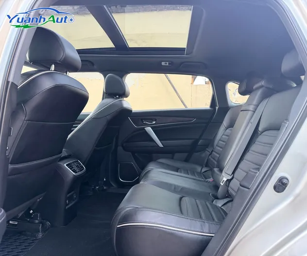 2017 Honda UR-V Petrol SUV — source image 16