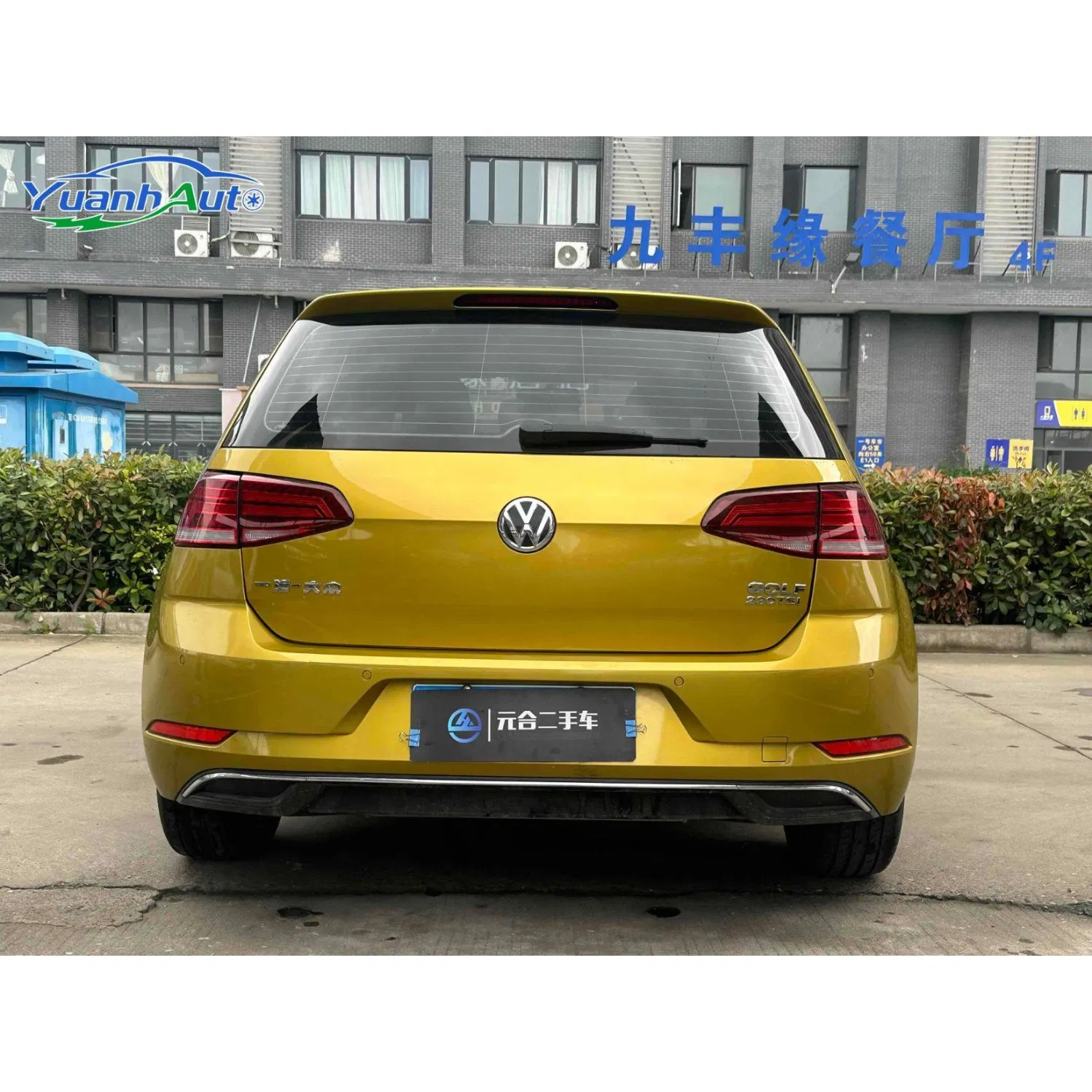 2018 VW Golf vehicle photo 6