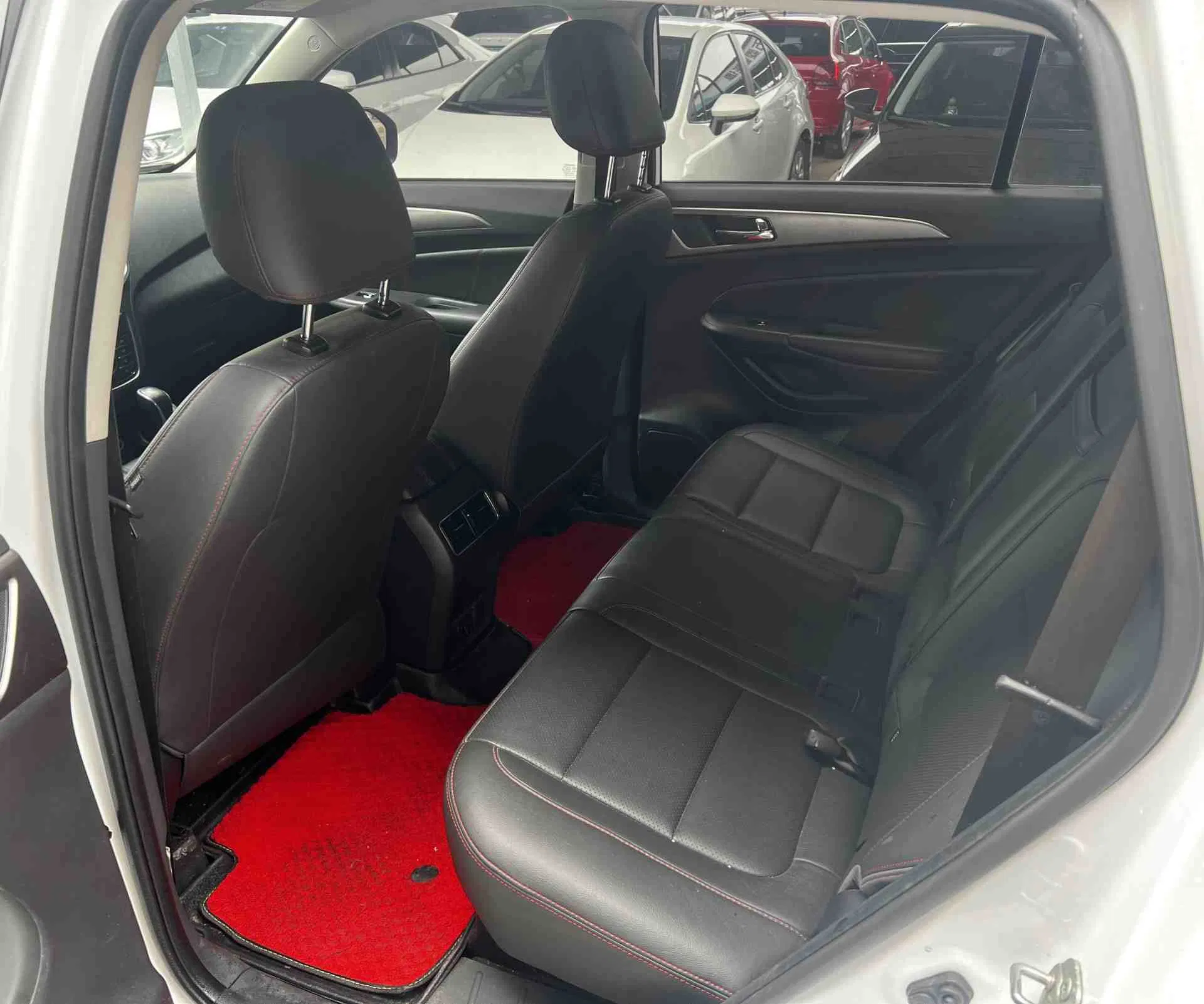 2016 Changan CS75 Petrol SUV — source image 6