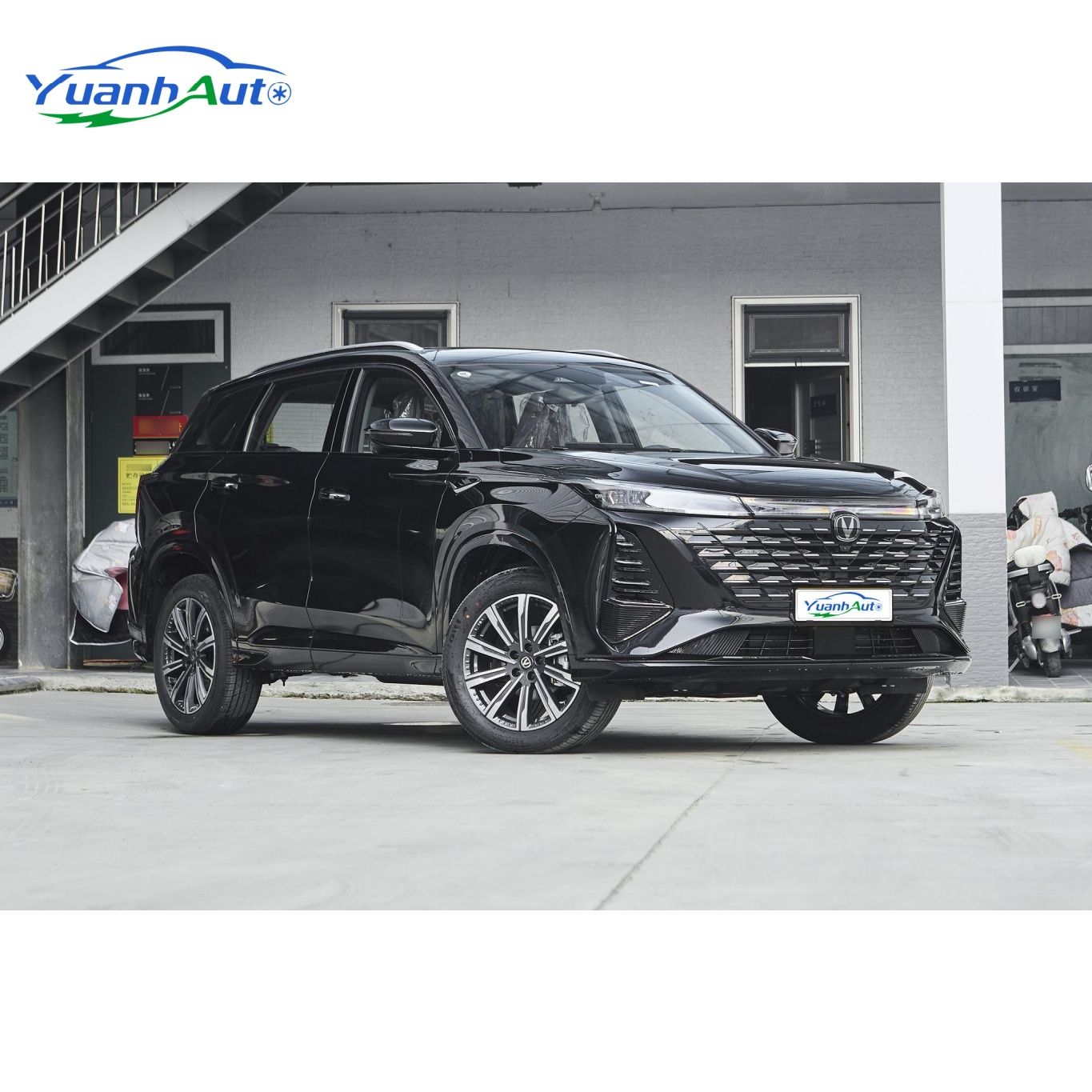 Changan CS75 PLUS vehicle photo 1