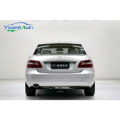 2011 Mercedes-Benz E-Class Fashion Petrol — source image 13