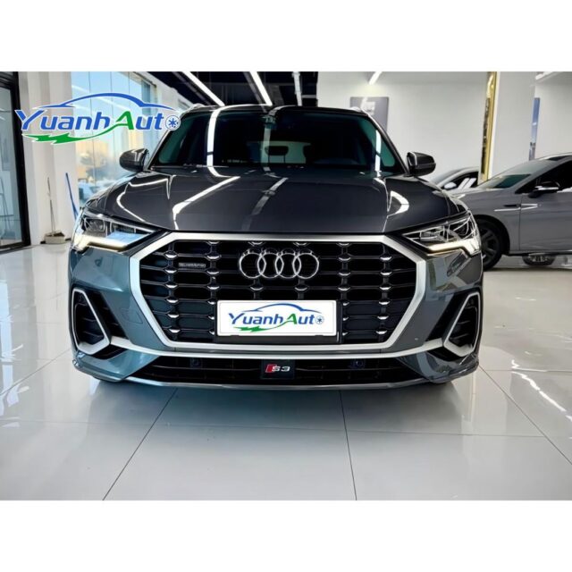 2021 Audi Q3 vehicle photo 1
