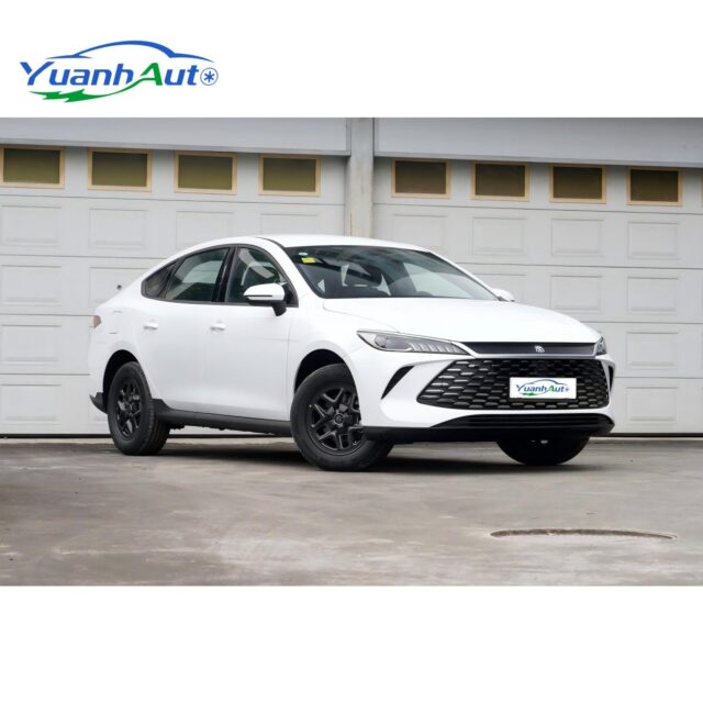 BYD Qin Plus DM-i vehicle photo 1