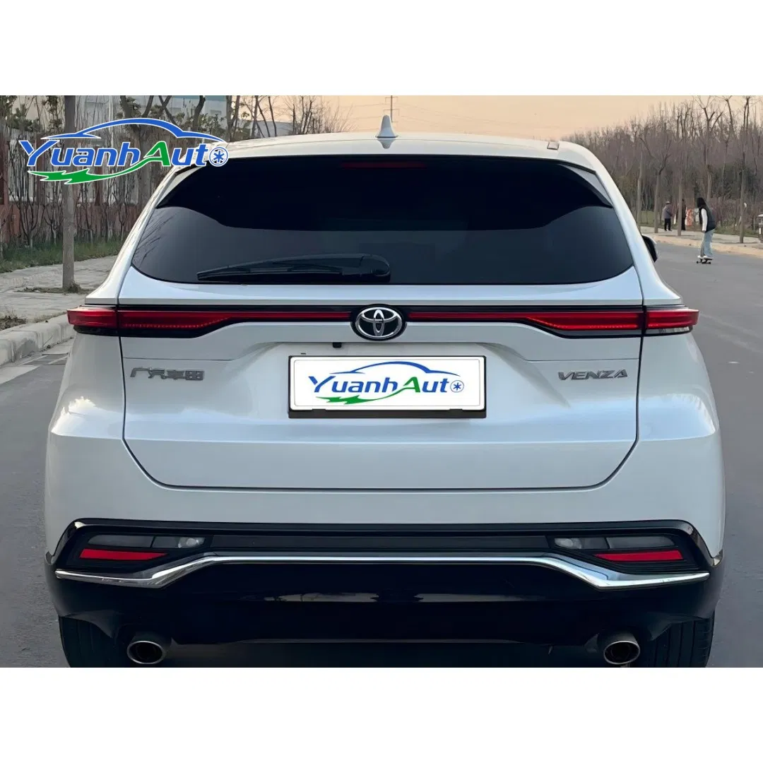 2022 Toyota venza vehicle photo 5
