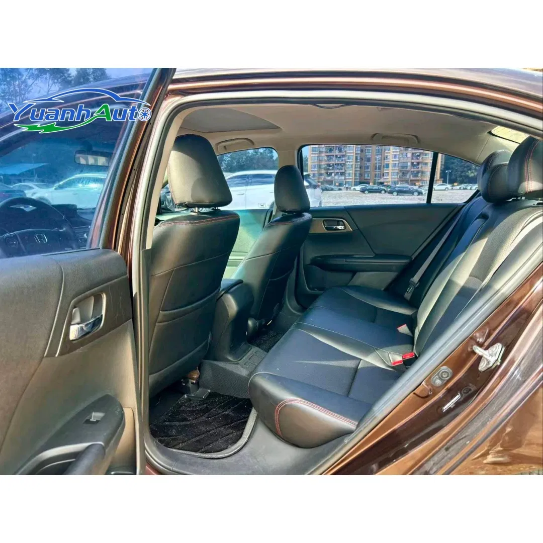 2015 Honda Accord Petrol Sedan — source image 16