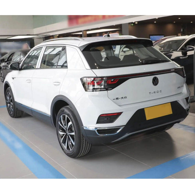 VW T-ROC vehicle photo 3