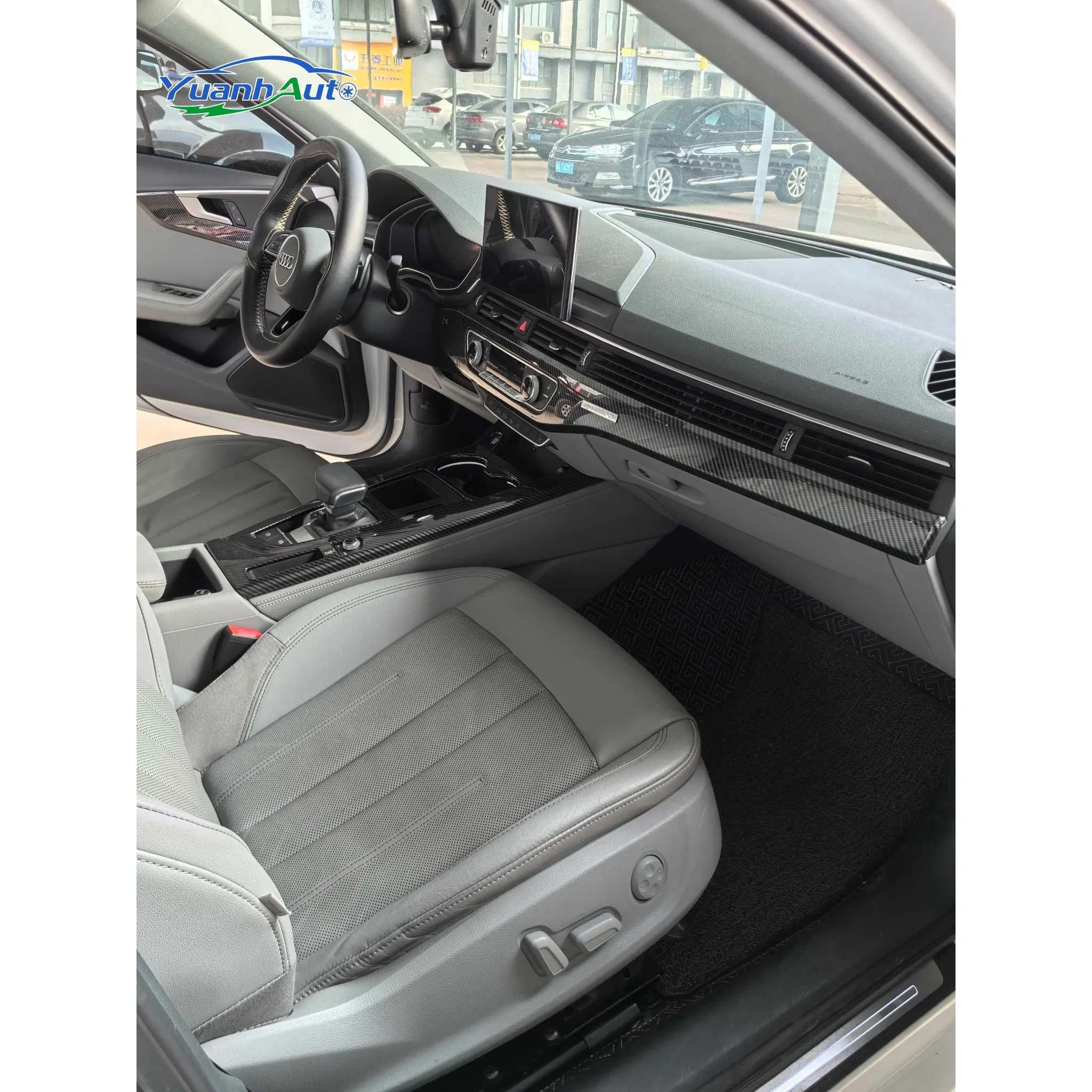 2020 Audi A4L vehicle photo 7
