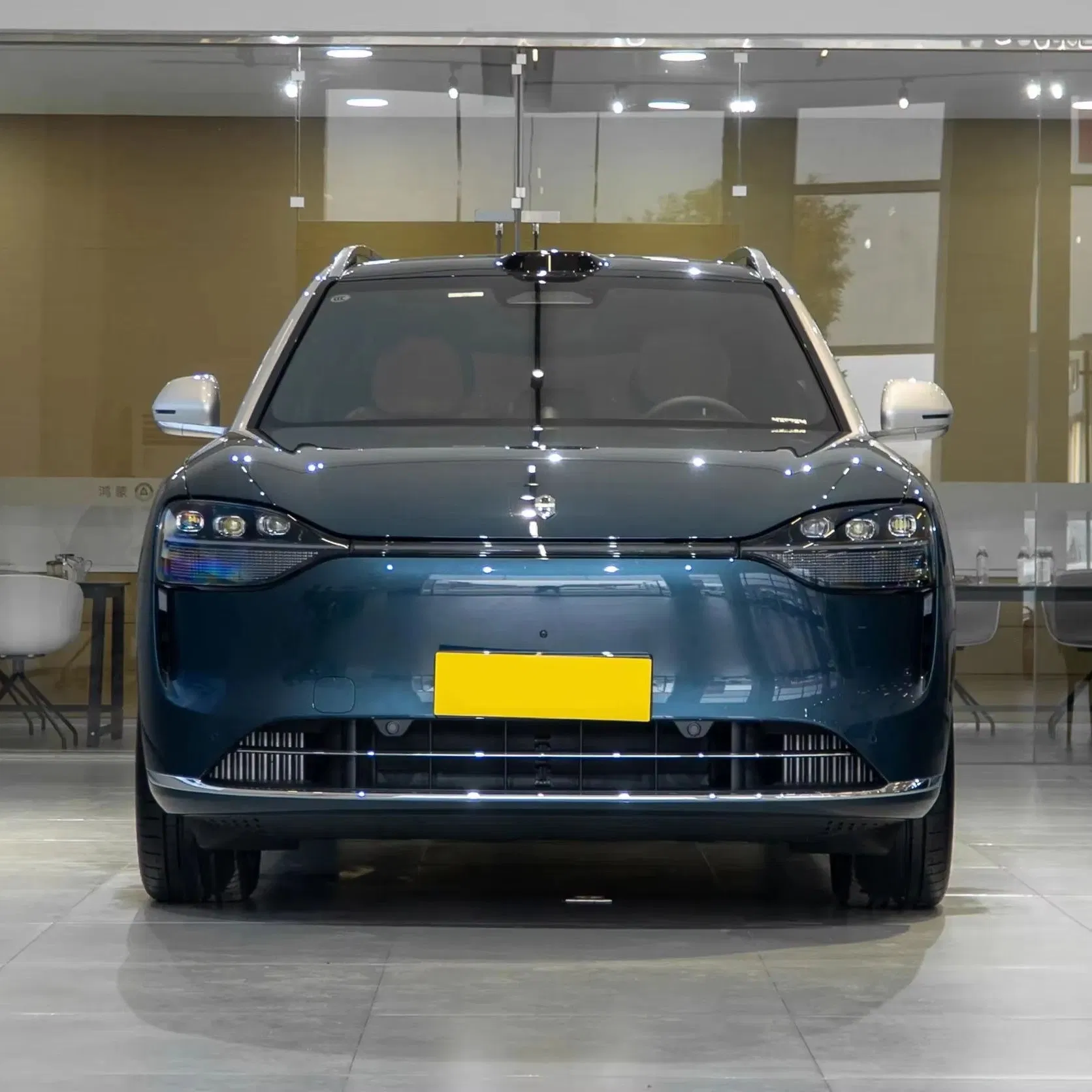 2024 Aito M9 vehicle photo 4