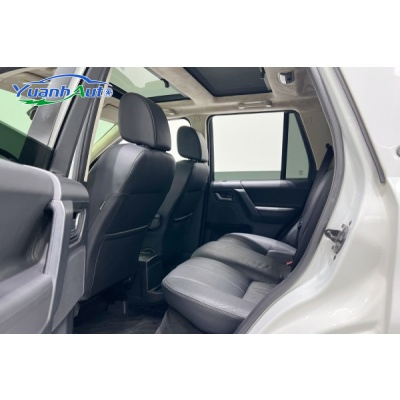 2014 Land Rover Rover Evoque vehicle photo 6