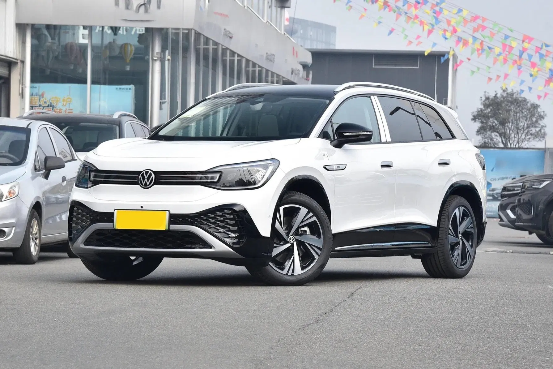 2025 VW ID6 Crozz vehicle photo 4