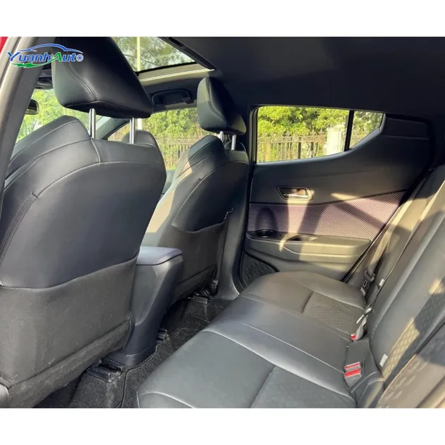2018 Toyota iZOA 2.0L SUV — source image 11
