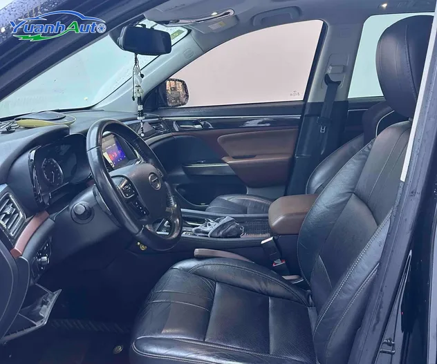 2017 GAC GS8 Petrol SUV — source image 13