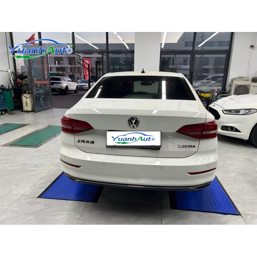 2019 Lavida vehicle photo 4