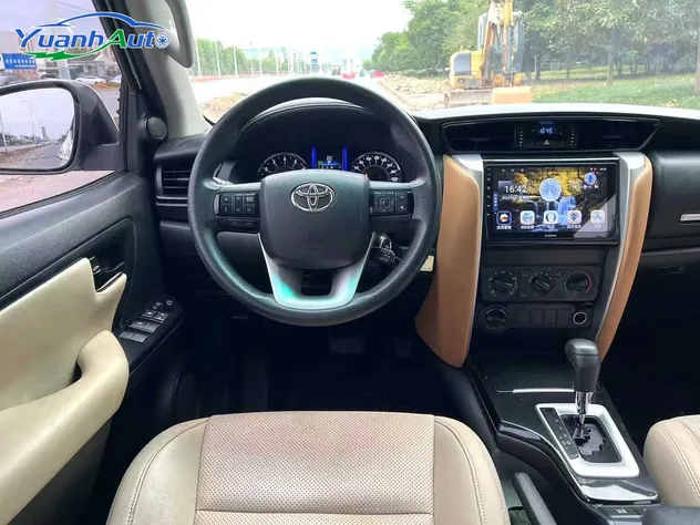 2019 Toyota Fortuner Petrol SUV — source image 13