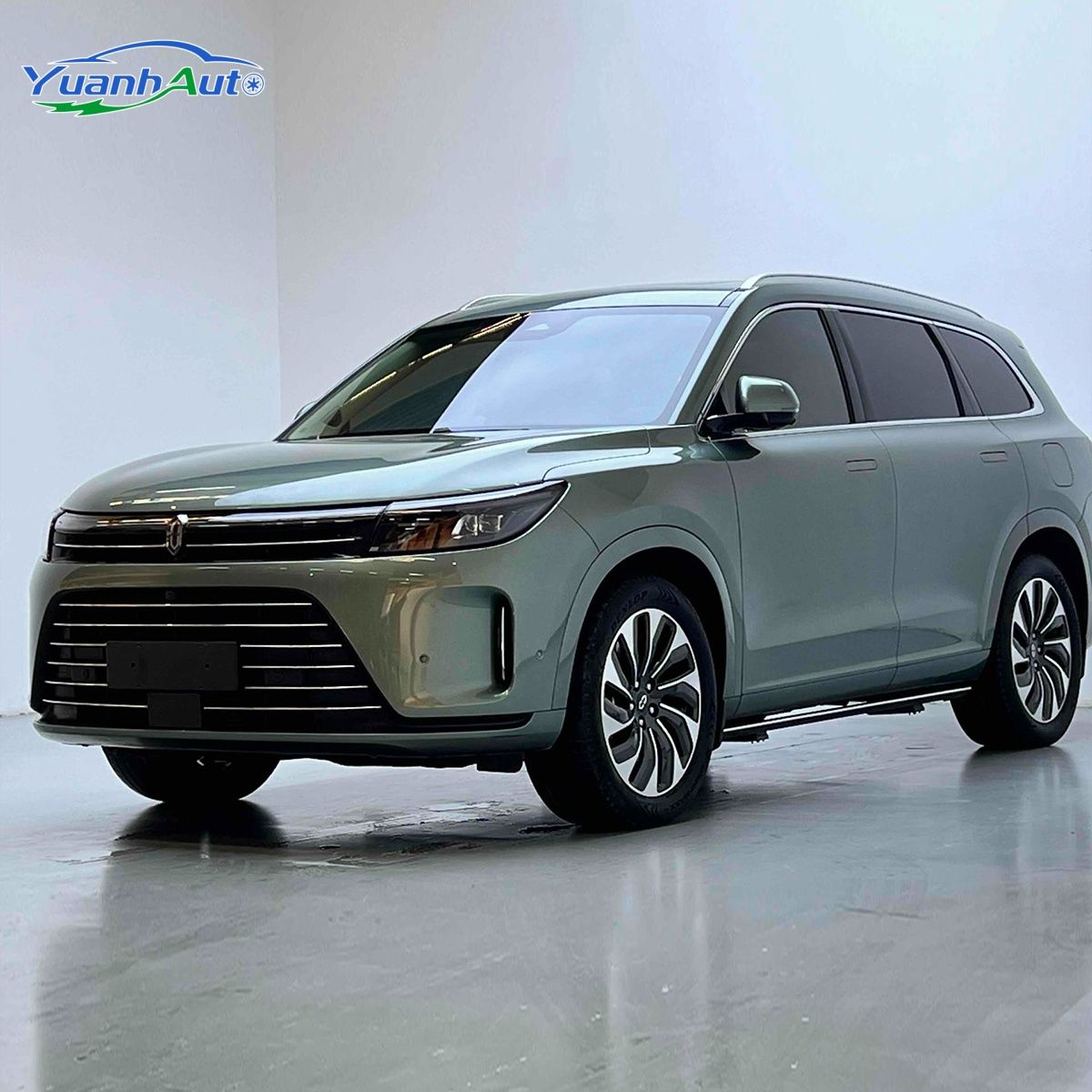 2022 AITO M7 Hybrid SUV — source image 1