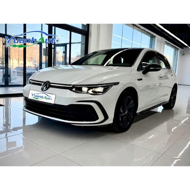 2021 VW Golf vehicle photo 1