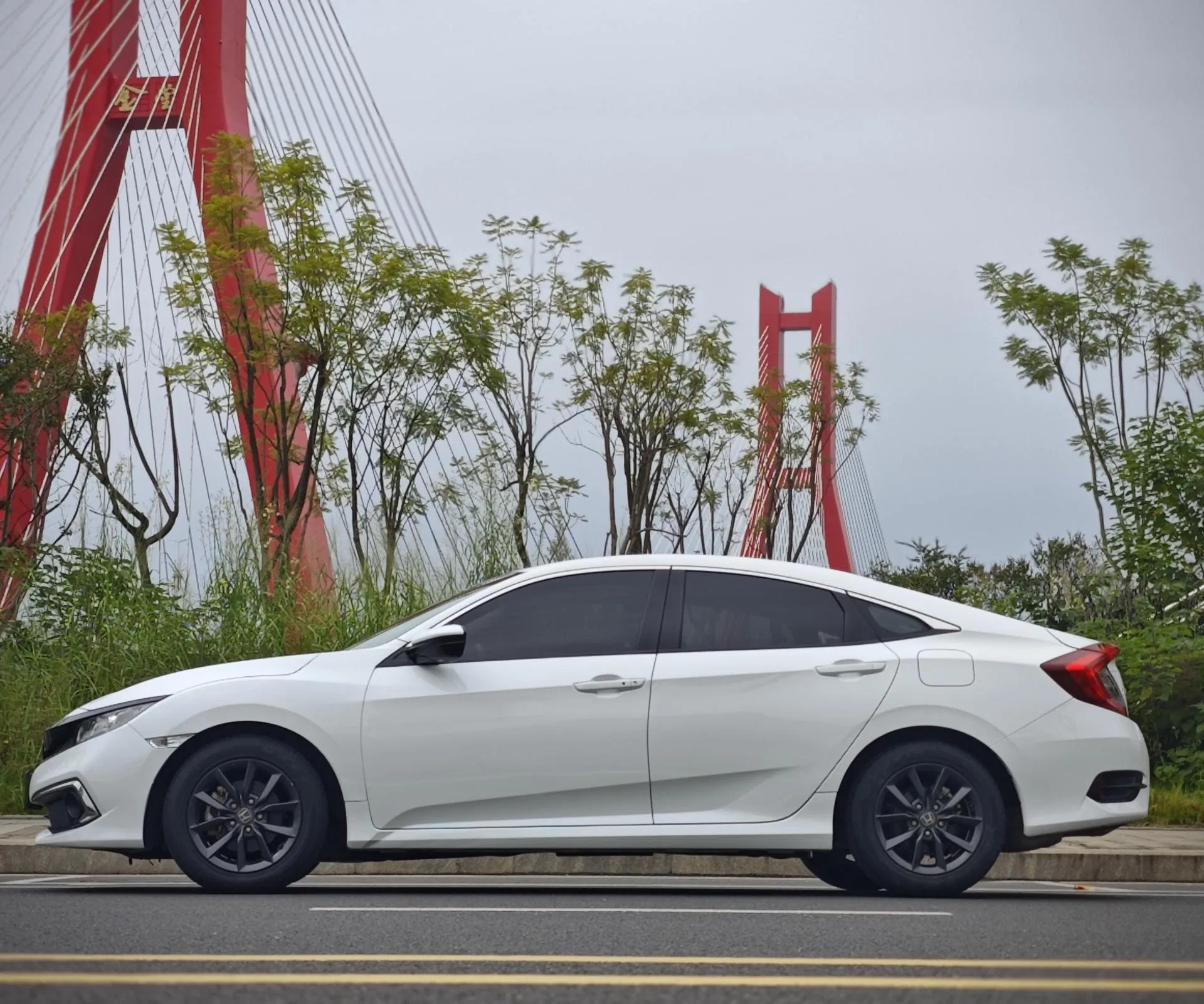 2019 Honda Civic Sedan — source image 11