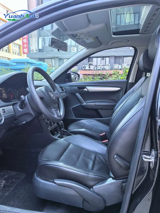 2015 Volkswagen Lavida 1.6L Petrol Sedan — source image 18