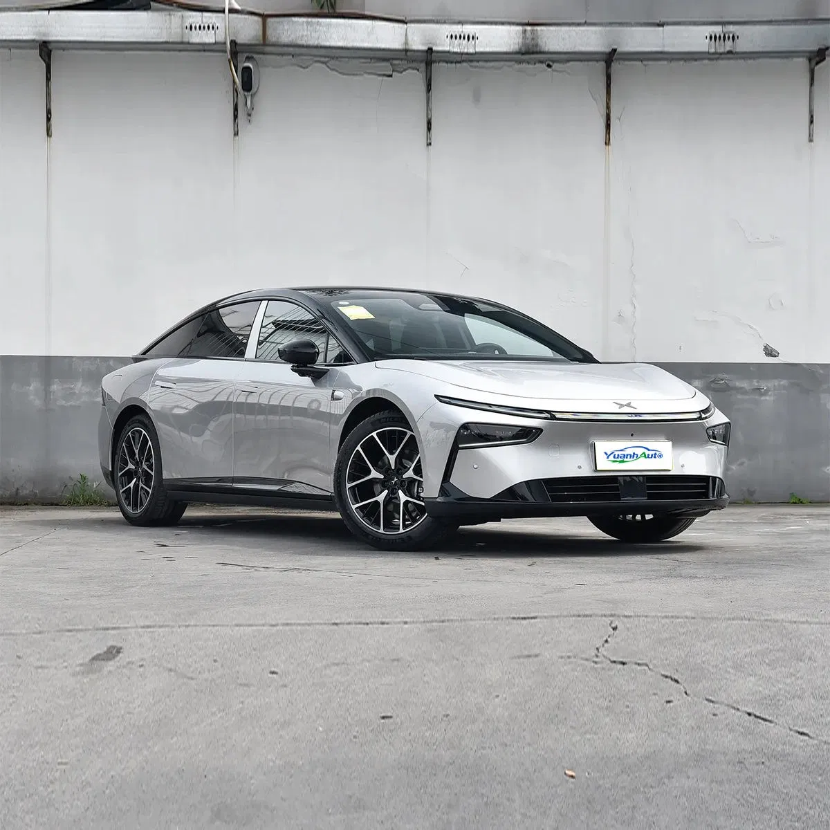 2025 Xiaopeng P7+ vehicle photo 4