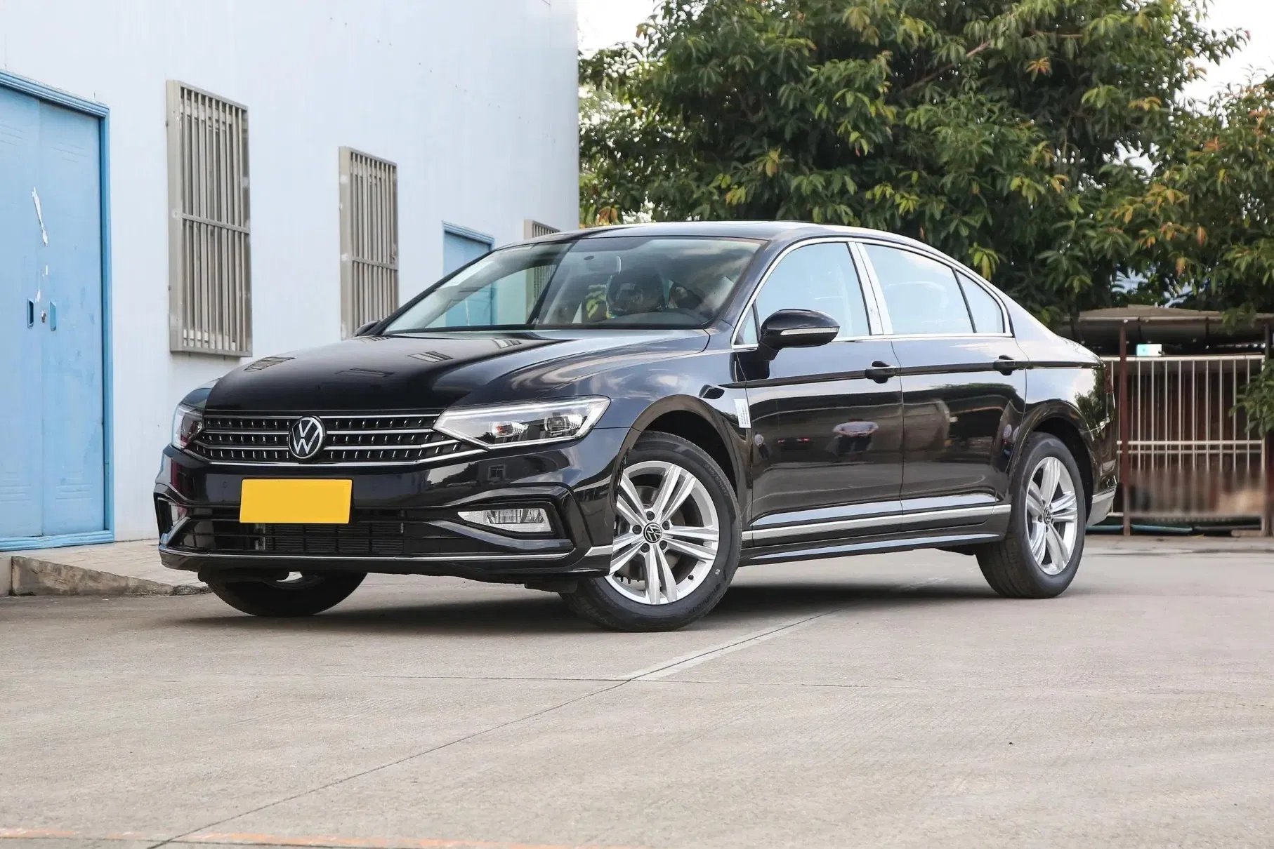 2024 Magotan vehicle photo 6
